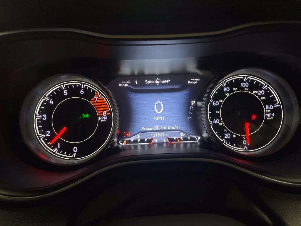 Used 2019 Beige Jeep Trailhawk image 25