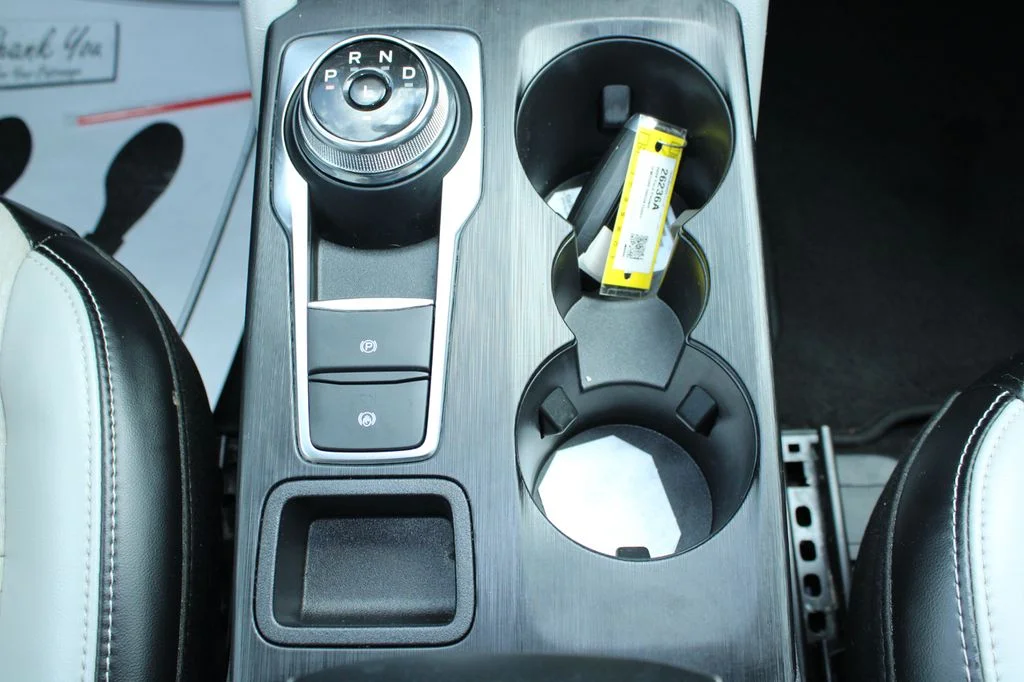 Used 2024 White Metallic Ford Base image 24