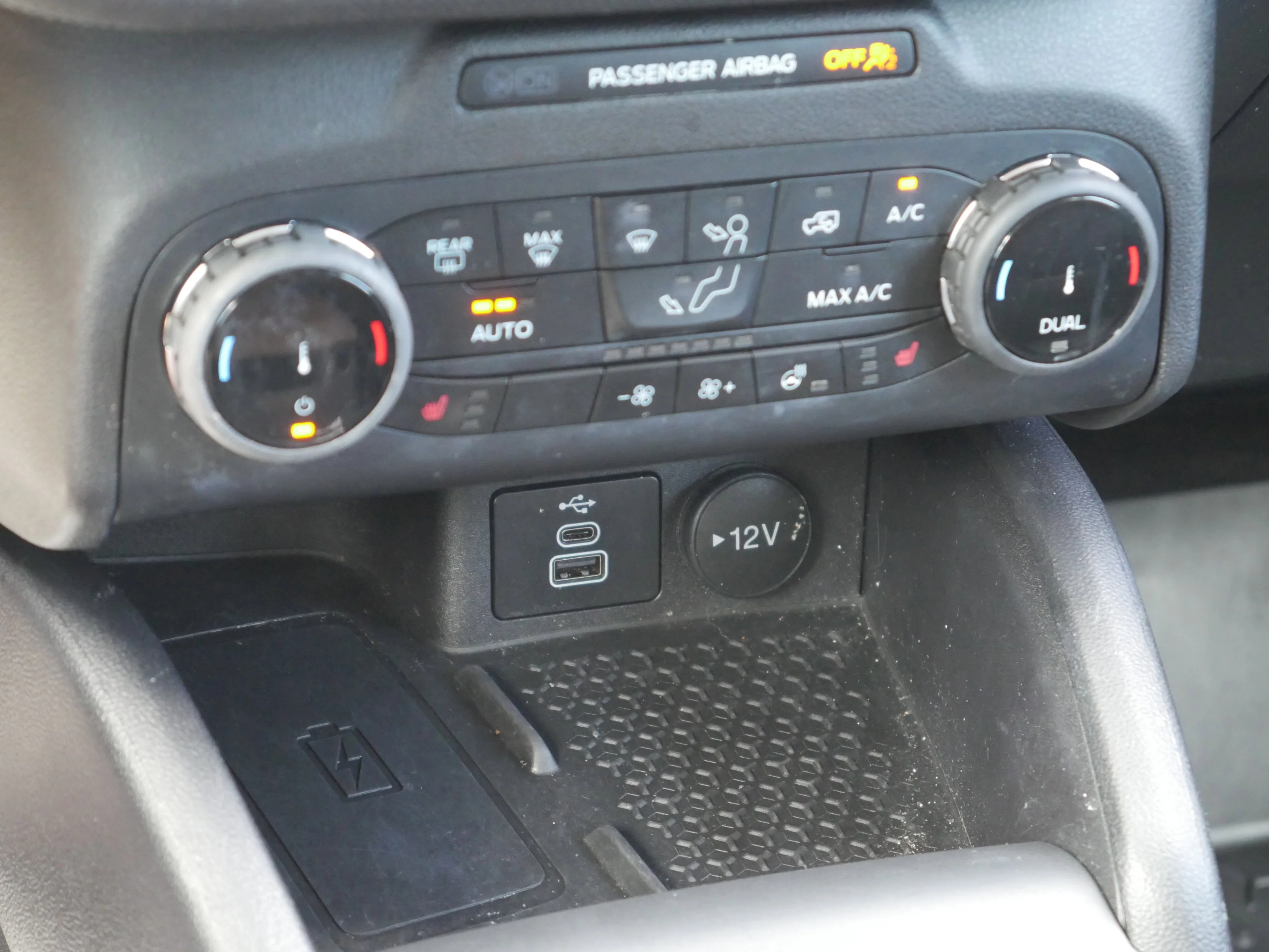 Certified Used 2023 Shadow Black Ford Outer Banks image 14