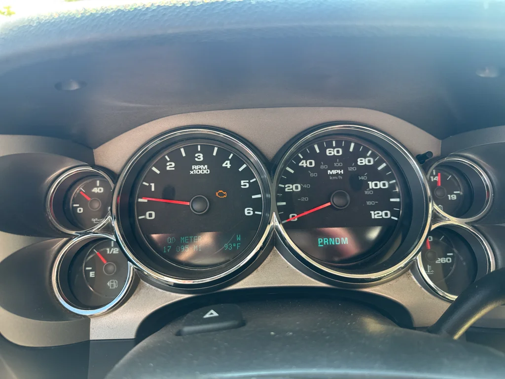 Used 2009 Summit White Chevrolet LT image 12