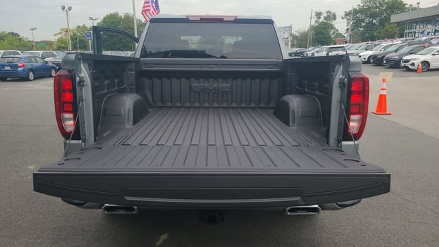 New 2026 Sterling Metallic GMC Elevation image 25