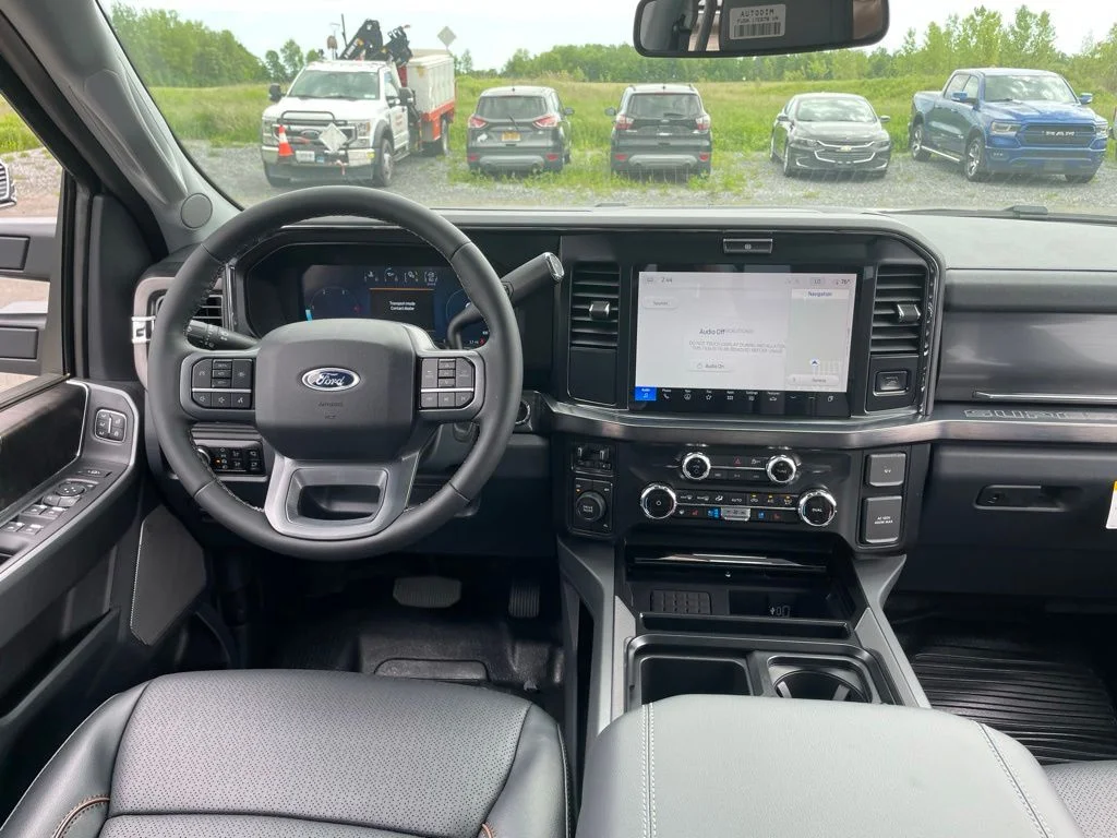 New 2026 Avalanche Gray Ford F-450® LARIAT® image 15