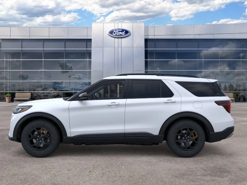 New 2026 Star White Metallic Tri-Coat Ford Tremor® image 50