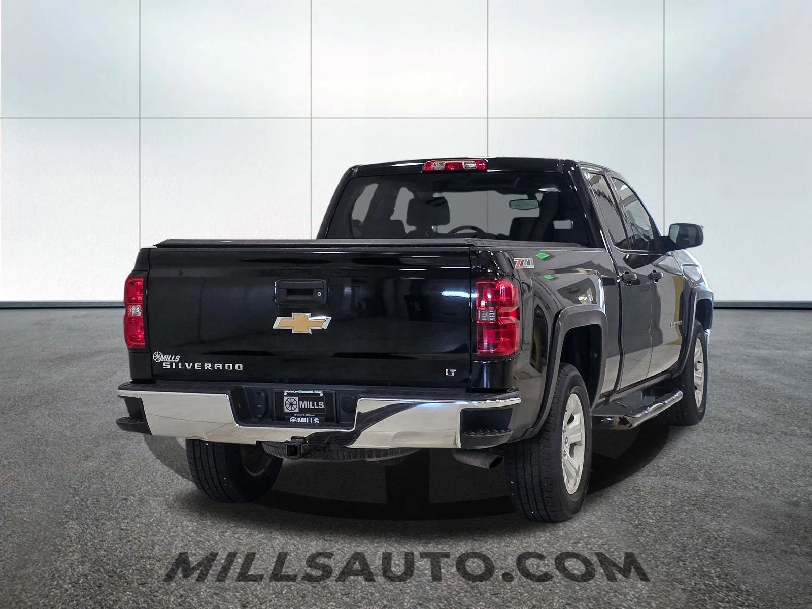 Used 2014 Black Chevrolet LT image 7