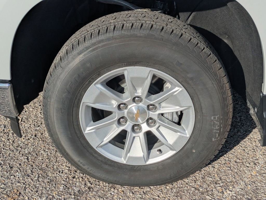 2025 Chevrolet Silverado 1500 LT - Photo 12