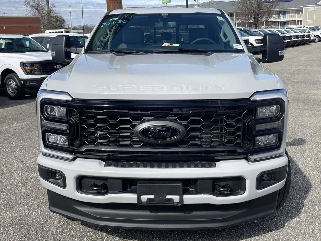 New 2026 Avalanche Ford F-250® XLT image 8