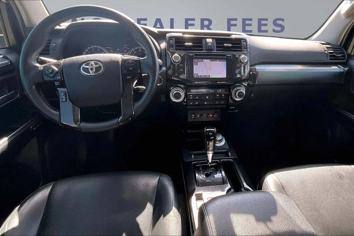 Used 2019  Toyota Limited Nightshade image 7