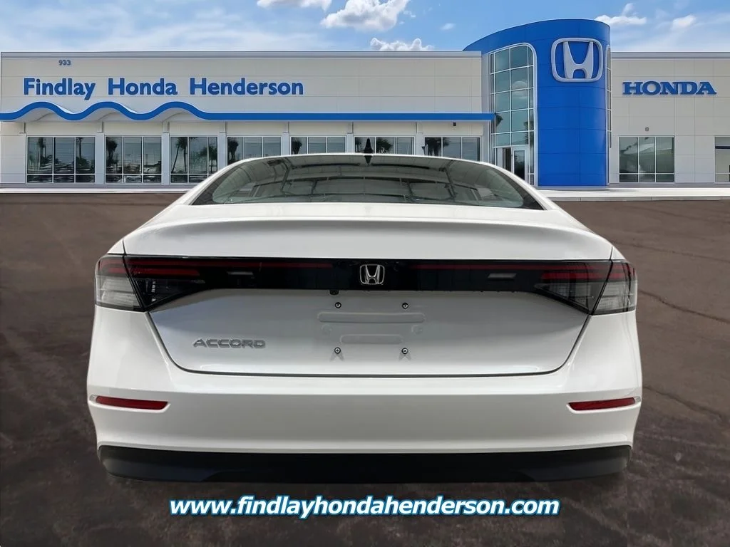 New 2026 Platinum White Pearl Honda SE image 4