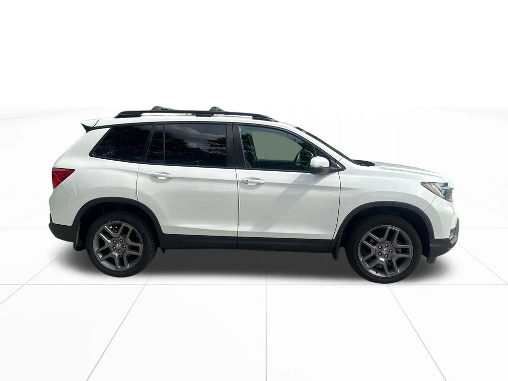 Certified Used 2023 Platinum White Pearl Honda AWD EX-L image 10
