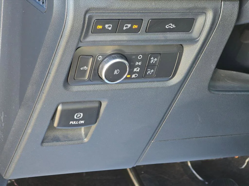 Used 2021  Ford XLT image 8