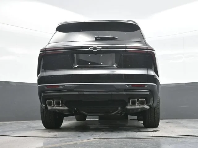New 2027 Mosaic Black Metallic Chevrolet LT image 18