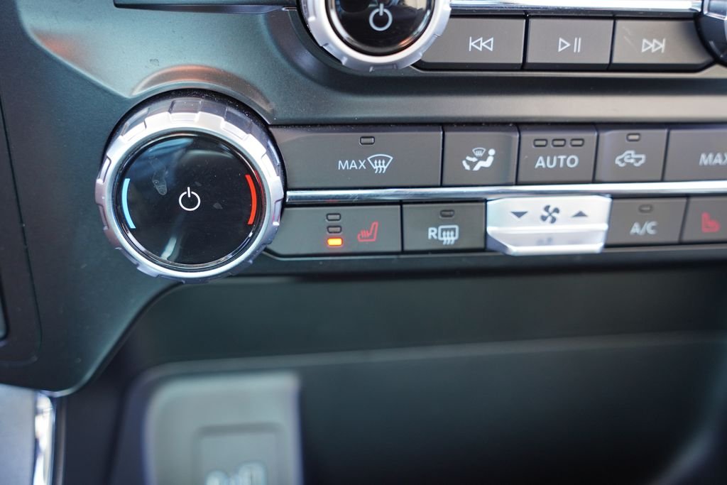 Used 2023 Gray Ford XLT image 28