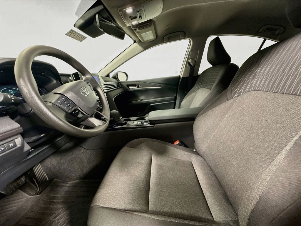 Used 2025 Midnight Black Metallic Toyota LE image 21