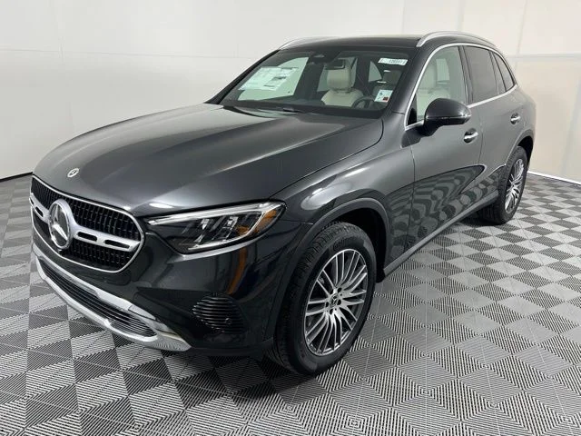 New 2026 Graphite Grey Metallic Mercedes-Benz GLC 300 image 3