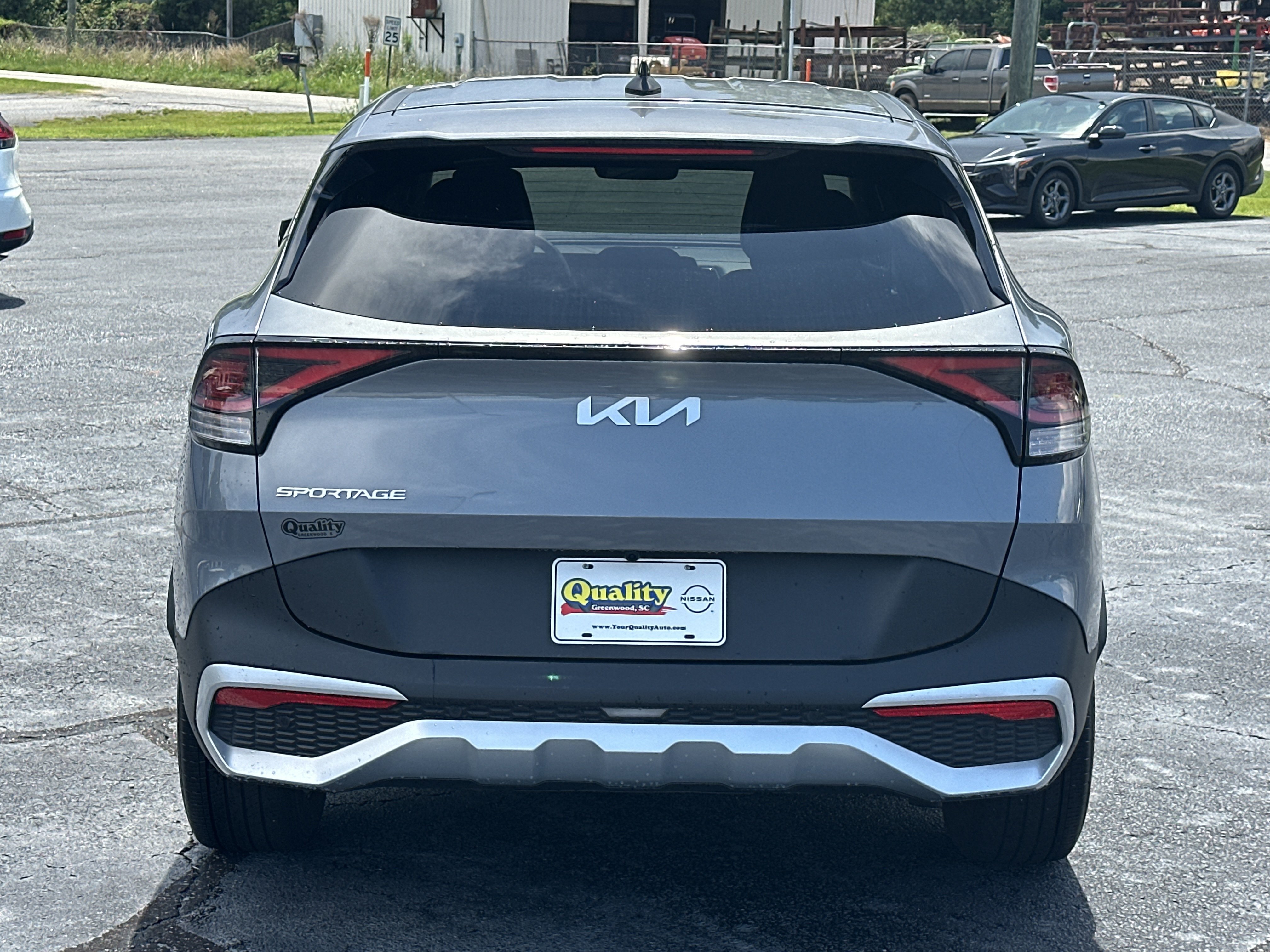 Used 2025 Everlasting Silver Kia EX image 7