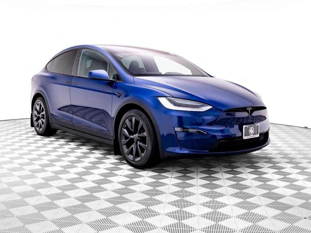 Used 2022 Deep Blue Metallic Tesla Base image 9