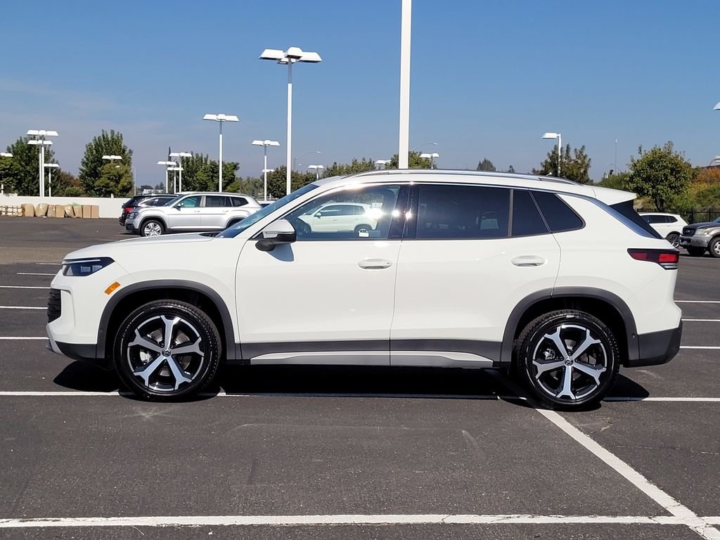 New 2026 White/off-white Volkswagen SE image 8