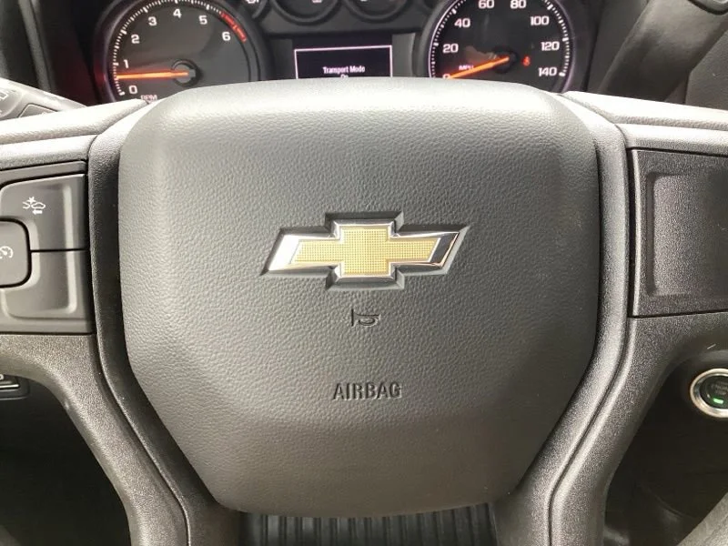 New 2026 Summit White Chevrolet Work Truck image 19