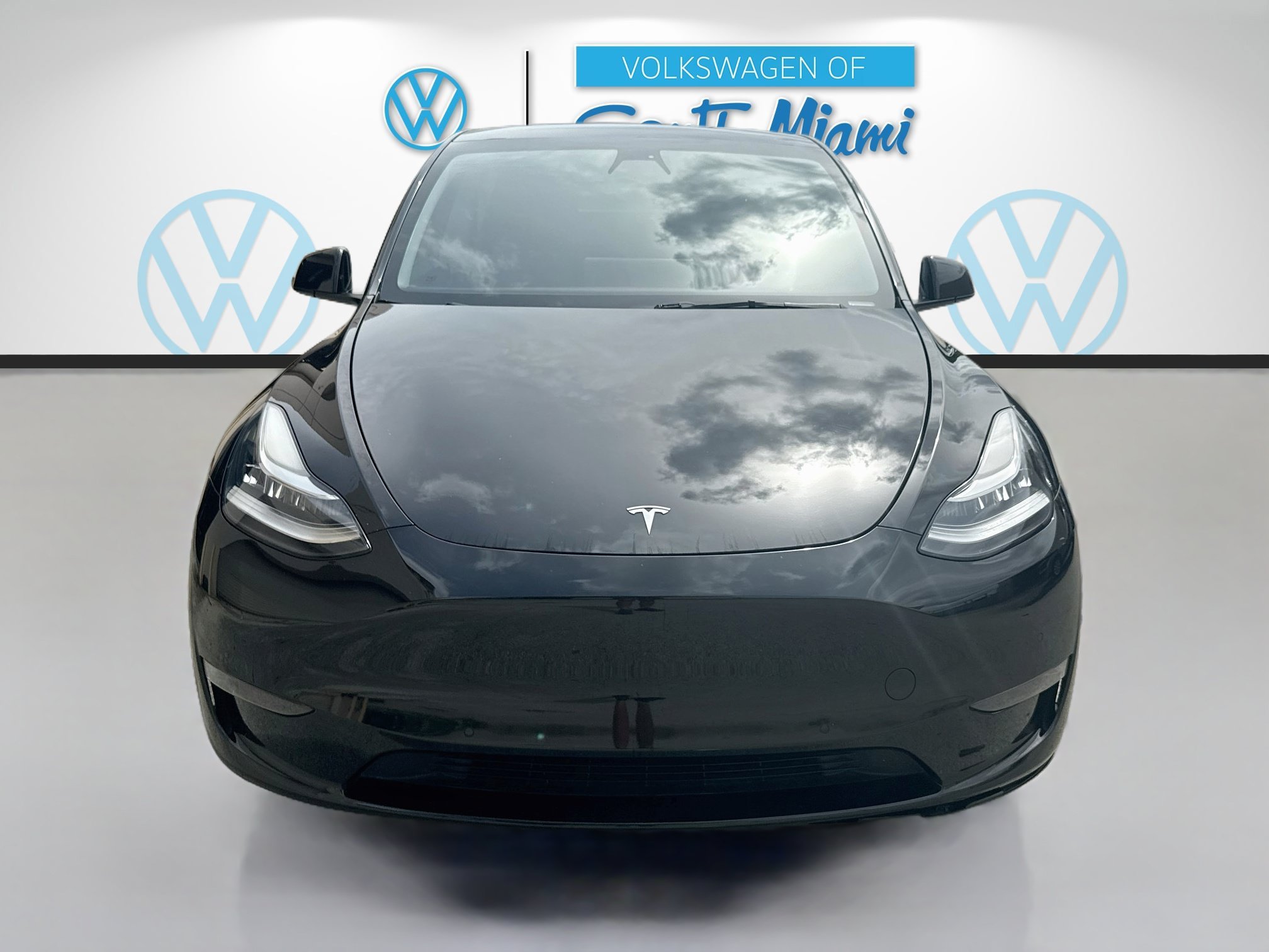 Used 2021 Tesla Model Y Long Range with VIN 5YJYGDEE0MF296560 for sale in Miami, FL