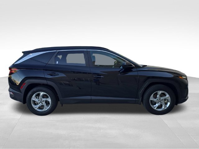 Used 2024 Black Hyundai SEL image 6