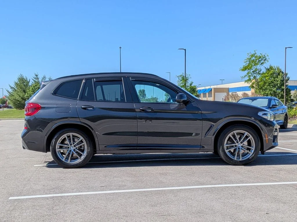 Used 2021 Gray BMW xDrive30e image 8