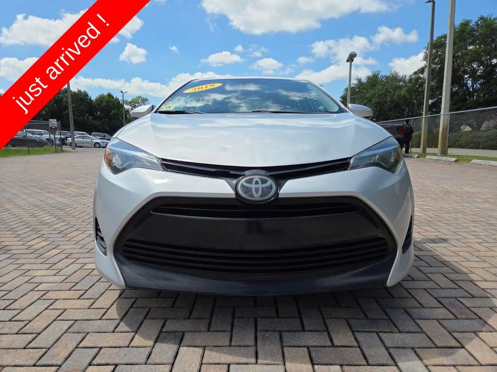 Used 2019 Toyota Corolla LE with VIN 2T1BURHE7KC180815 for sale in Stuart, FL