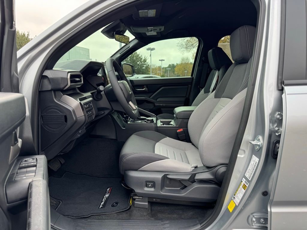 2025 Toyota Tacoma TRD Off Road - Photo 16