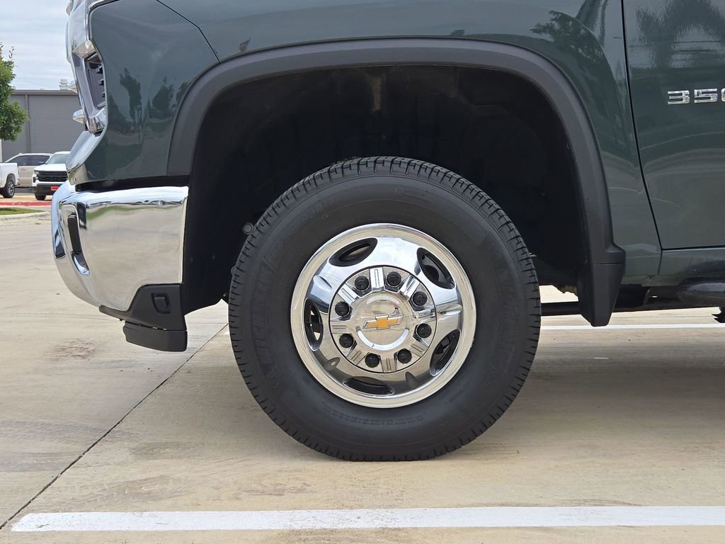 2026 Chevrolet Silverado 3500HD LTZ - Photo 33