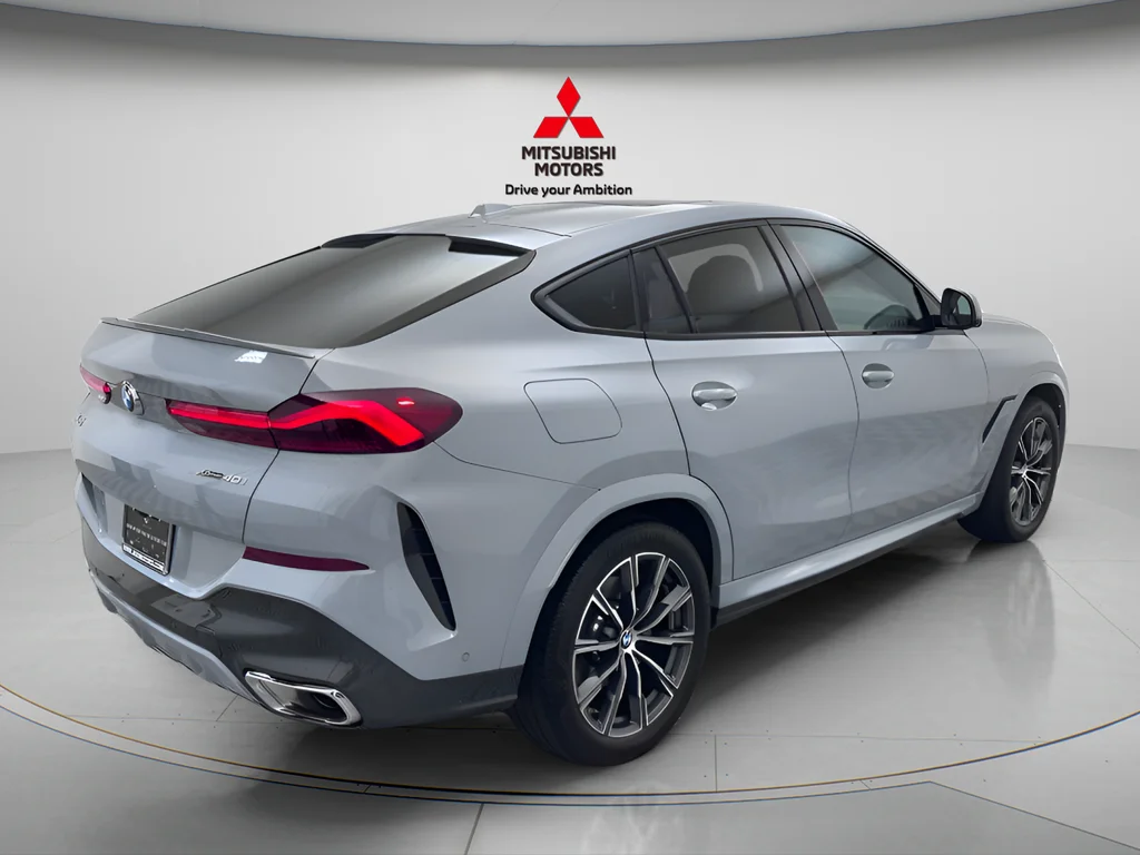 Used 2026 Gray Metallic BMW xDrive40i image 4