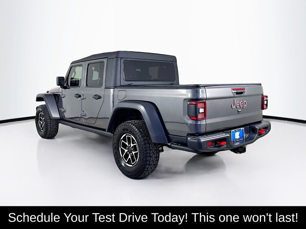 Used 2025 Granite Crystal Metallic Clearcoat Jeep Rubicon image 6