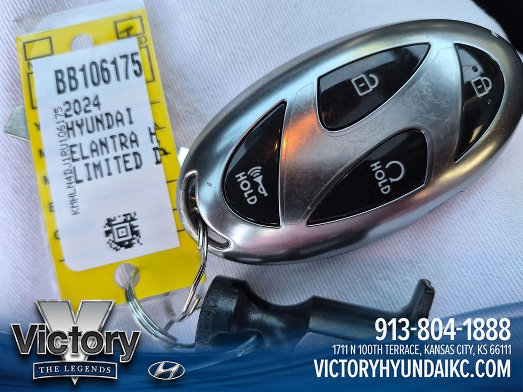Used 2024 Silver Hyundai Limited image 30