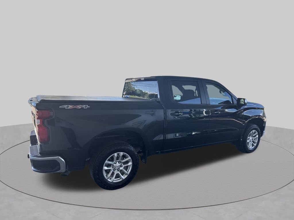 Used 2024 Black Chevrolet LT image 9