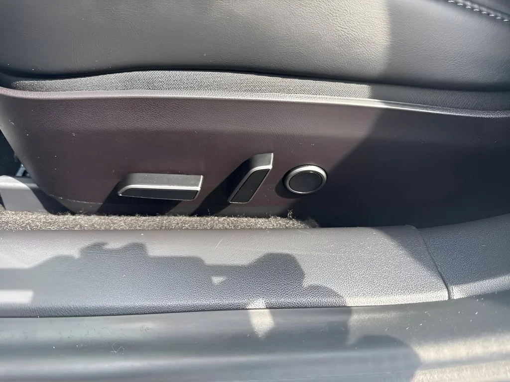 Used 2021 White Tesla Long Range image 10