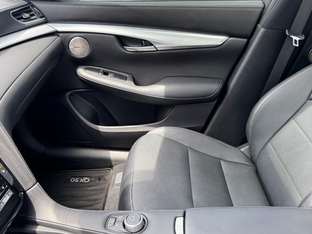 Used 2019 Gray INFINITI ESSENTIAL image 14