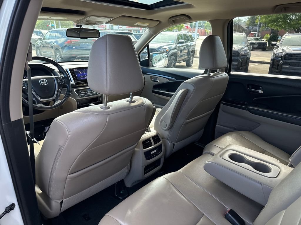 Used 2017  Honda EX-L image 34