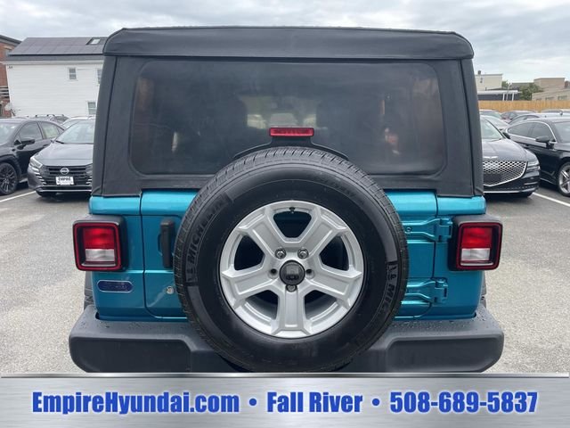 Used 2019 Bikini Pearlcoat Jeep Unlimited Sport S image 4