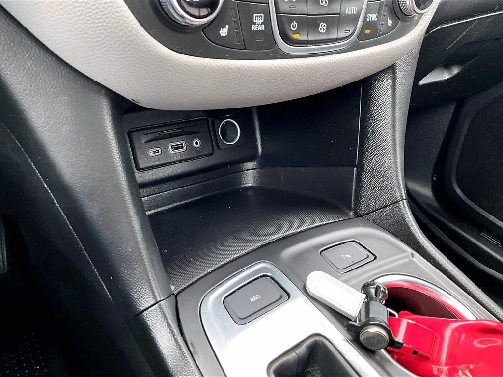 Used 2022 Gray Chevrolet LT image 32