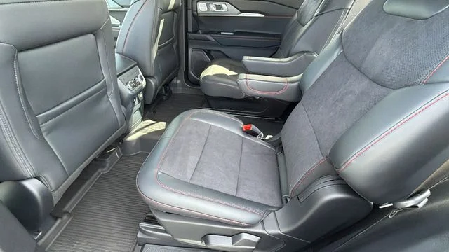 New 2026 Star White Metallic Tri-Coat Ford ST image 49