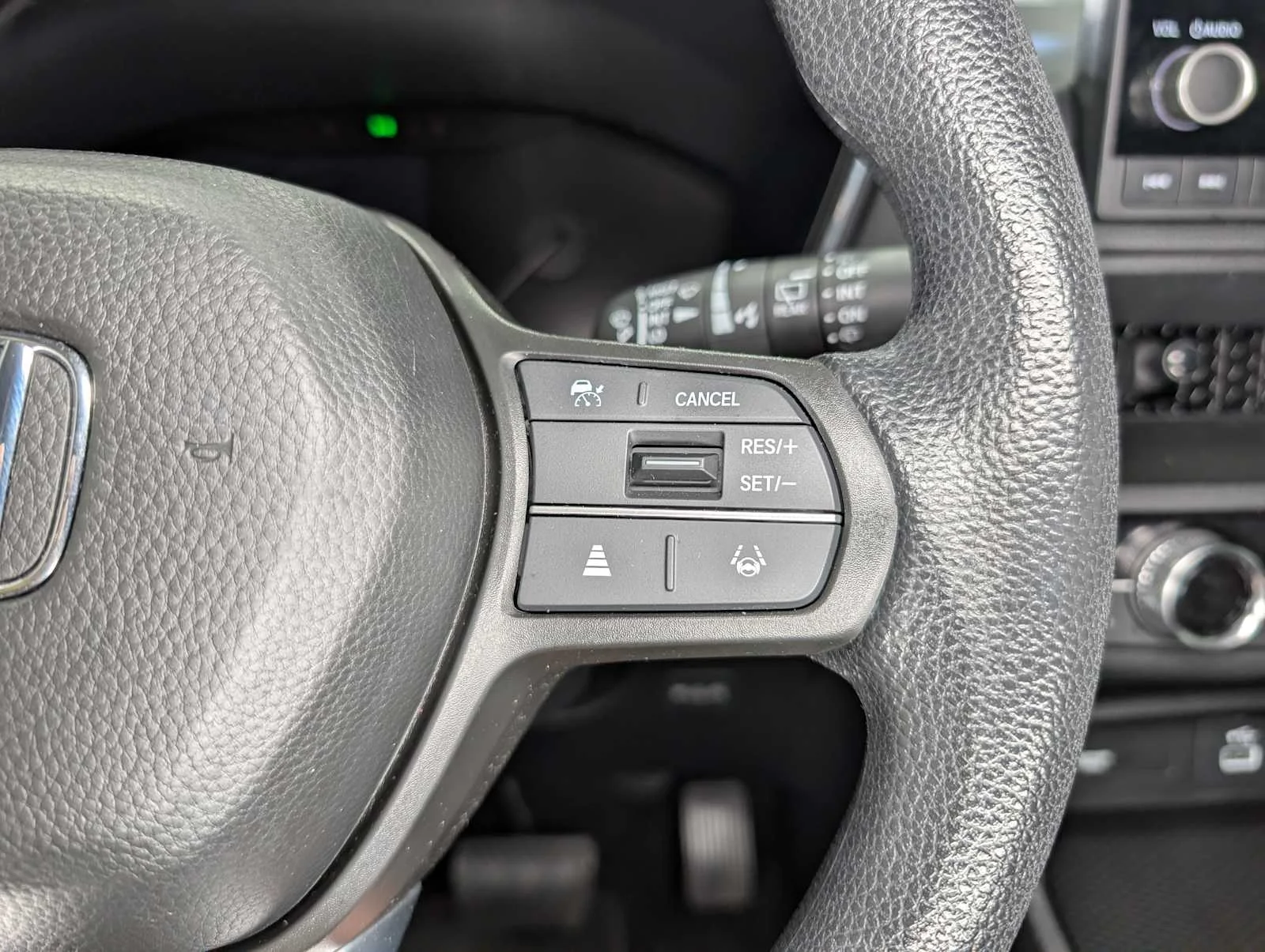 2025 Honda CR-V EX - Photo 34