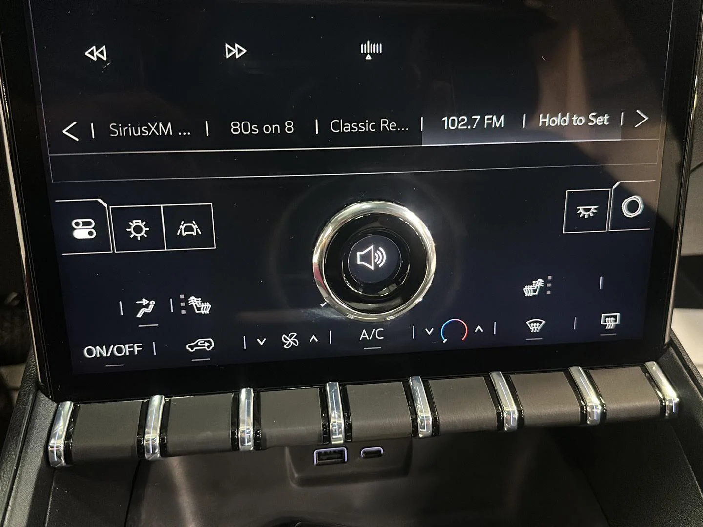 Used 2026 Sterling Metallic GMC AWD Elevation image 19