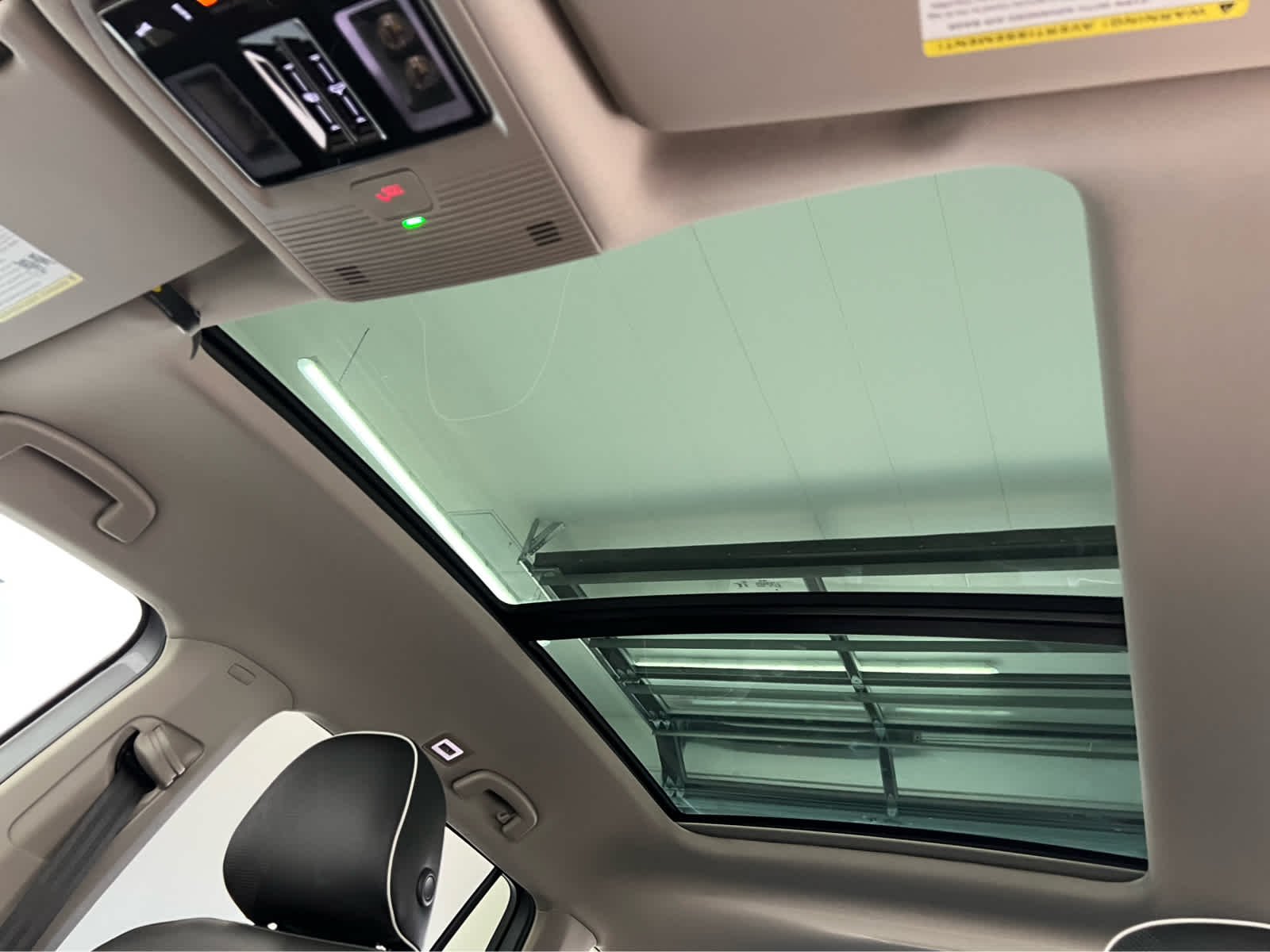 2026 Volkswagen Atlas SEL Premium R-Line - Photo 25