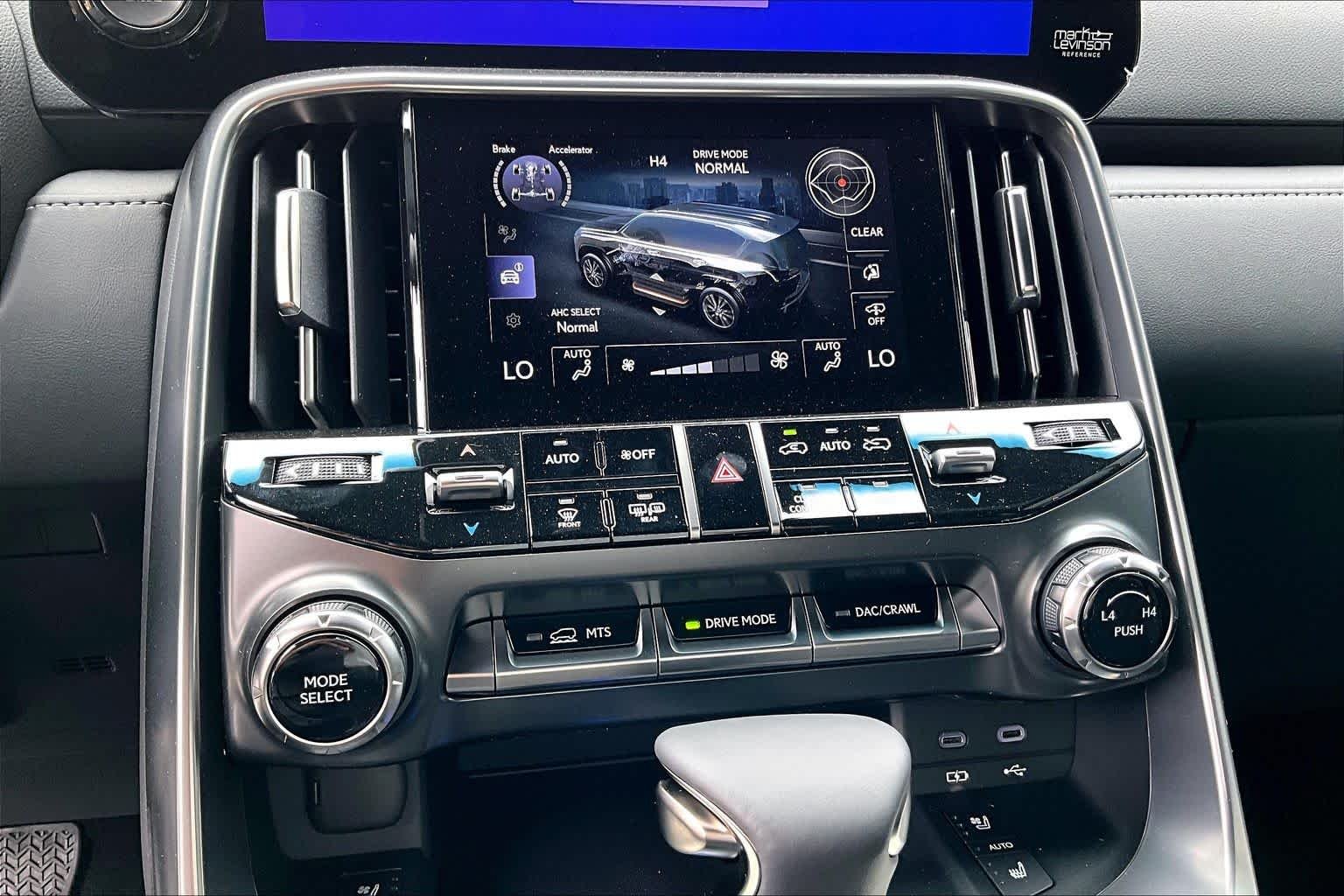 2026 Lexus LX 600 Luxury - Photo 13