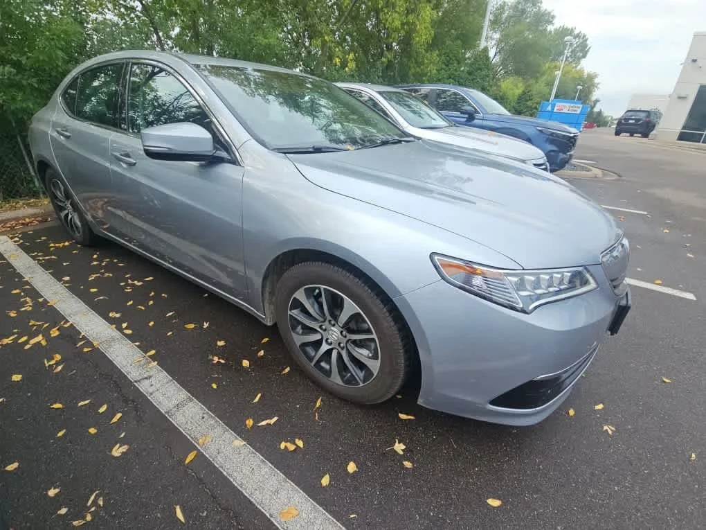 Used 2017 Lunar Silver Metallic Acura w/Technology Pkg image 3