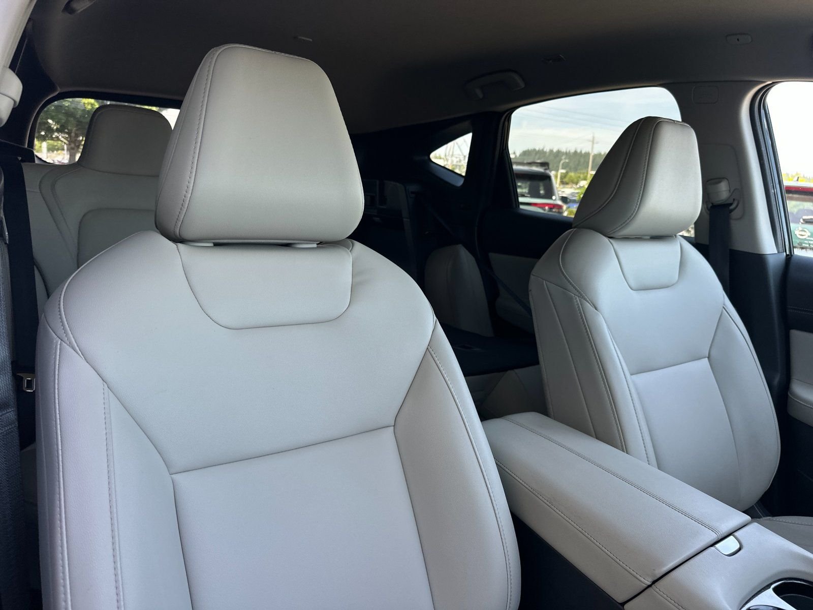 Used 2025 Super Black Nissan SV image 16