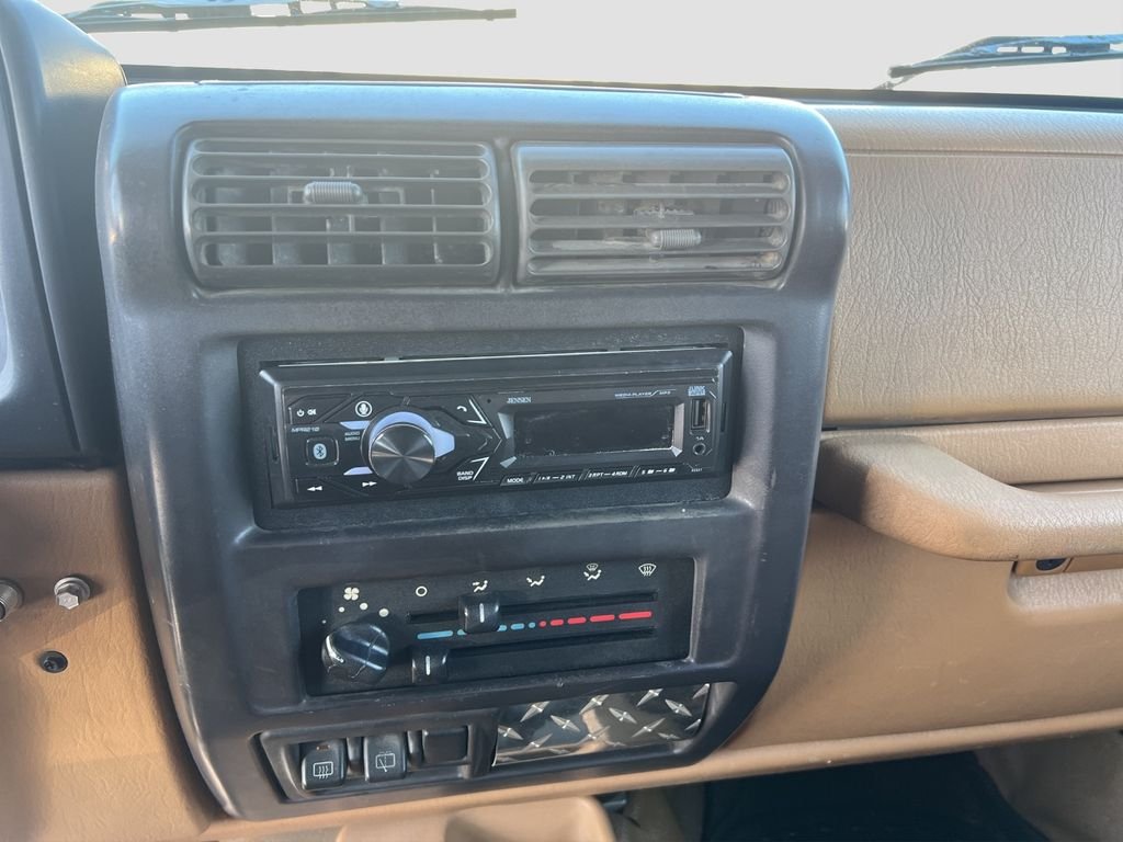 Used 1998  Jeep Sport image 22