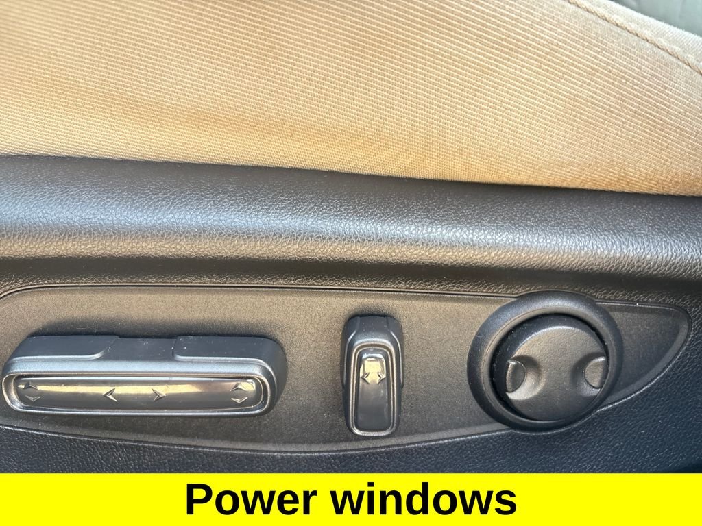 Used 2024 Canyon River Blue Metallic Honda EX image 15