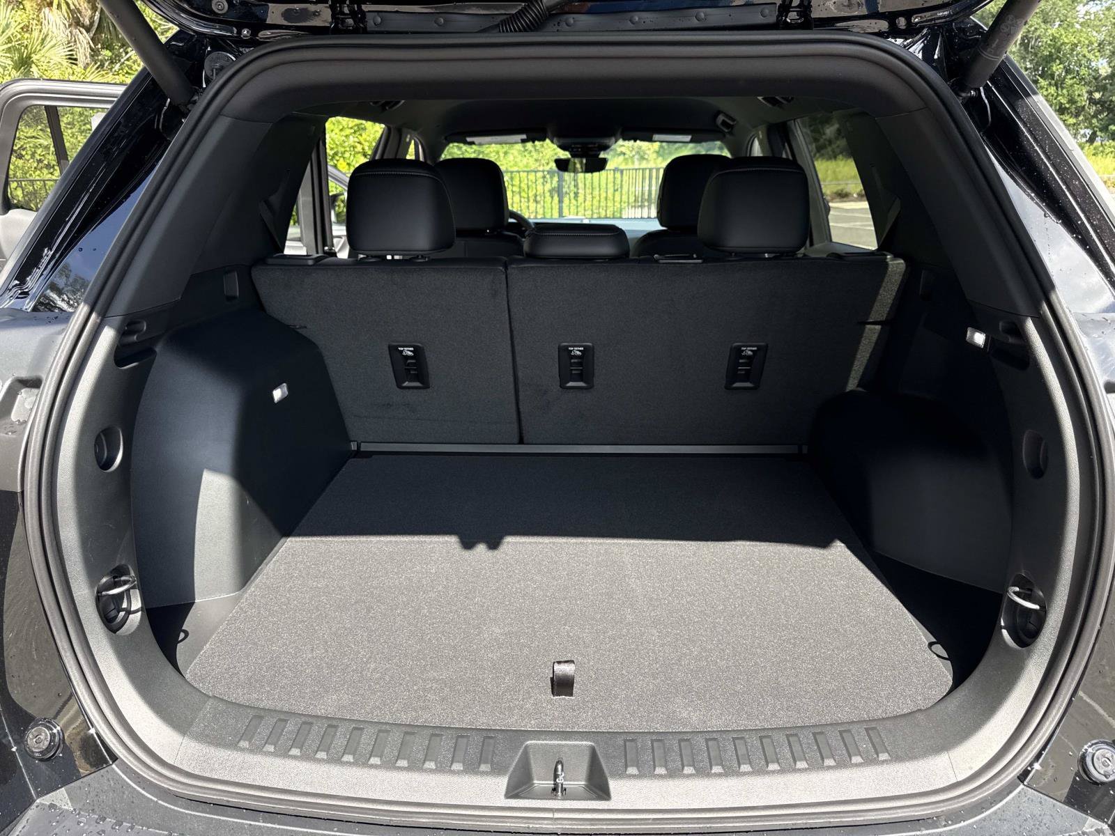2027 Chevrolet Equinox LT - Photo 31