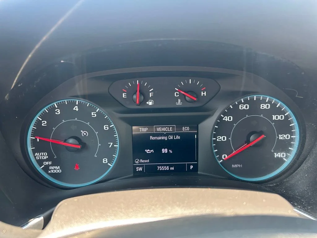 Used 2021 SUMMIT WHITE Chevrolet LS image 19