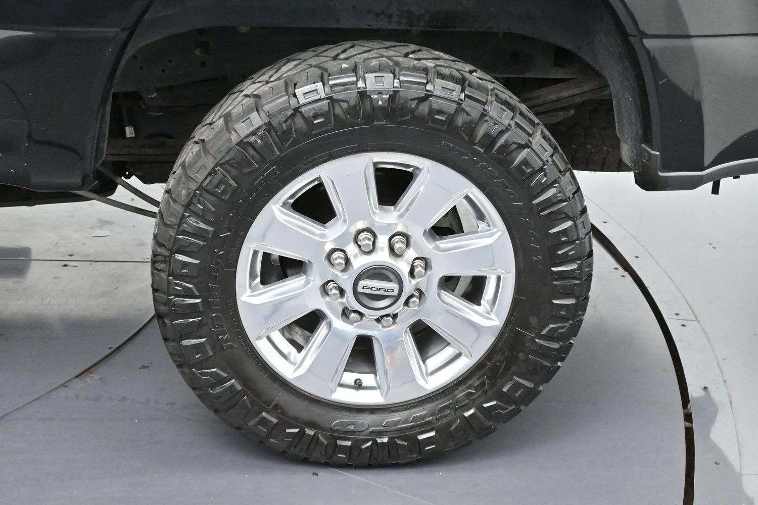 Used 2017 Shadow Black Ford Platinum image 36