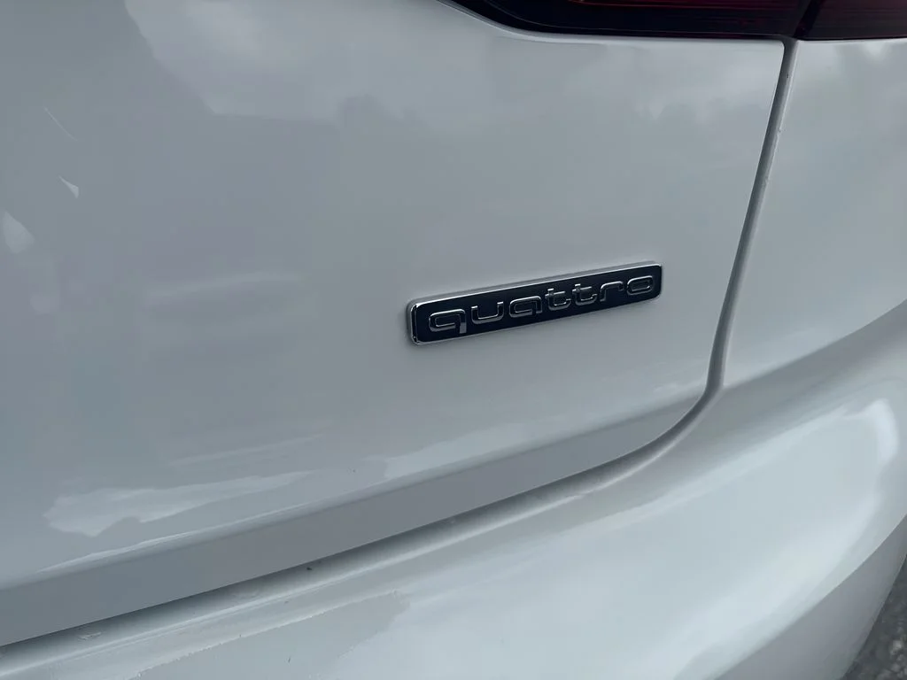 Used 2021 White Audi L 55 image 33